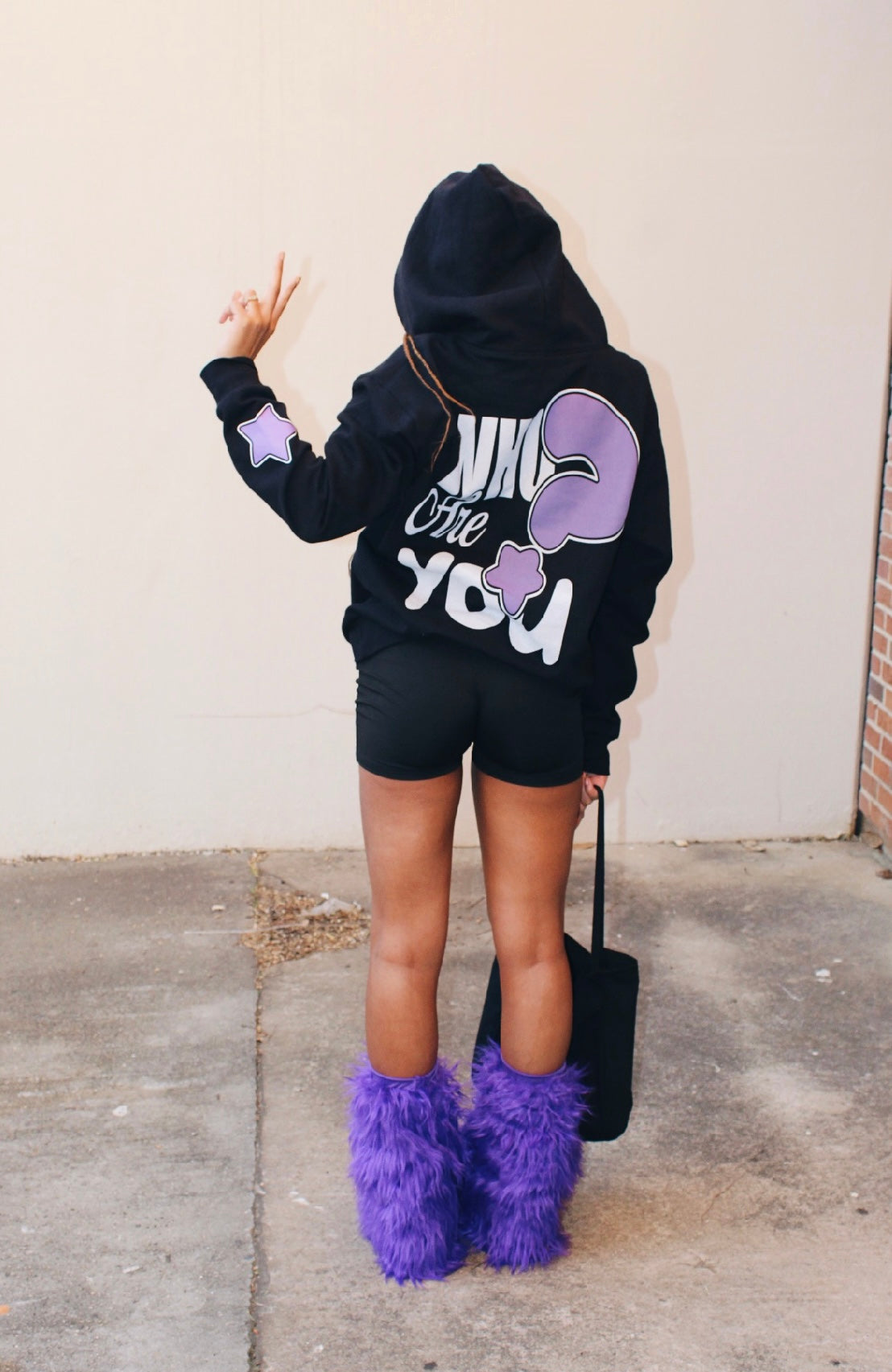 Purple hot sale uggs outfit